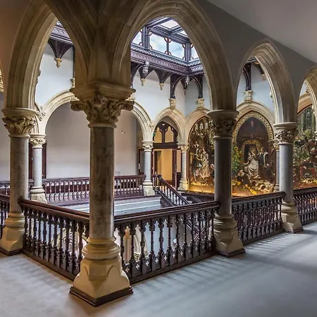 דירה The Mary Maude Stone Cross Mansion *