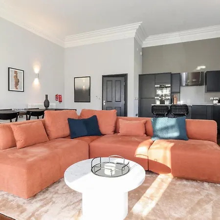 The Mary Maude Stone Cross Mansion Apartment