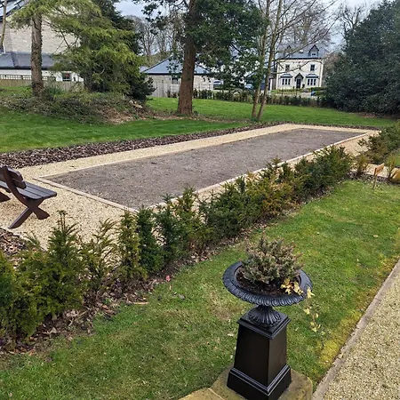 The Mary Maude Stone Cross Mansion Apartment Ulverston